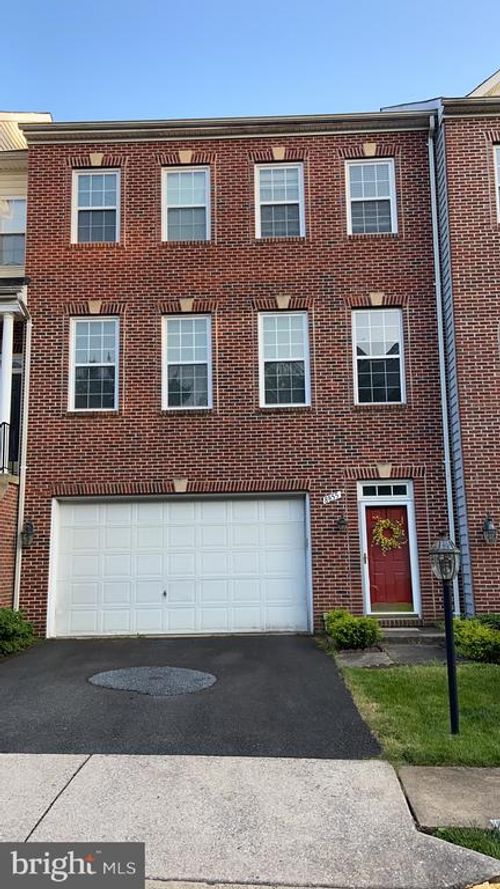 8855 Modano Pl, FAIRFAX, VA, 22031-2170 | Card Image