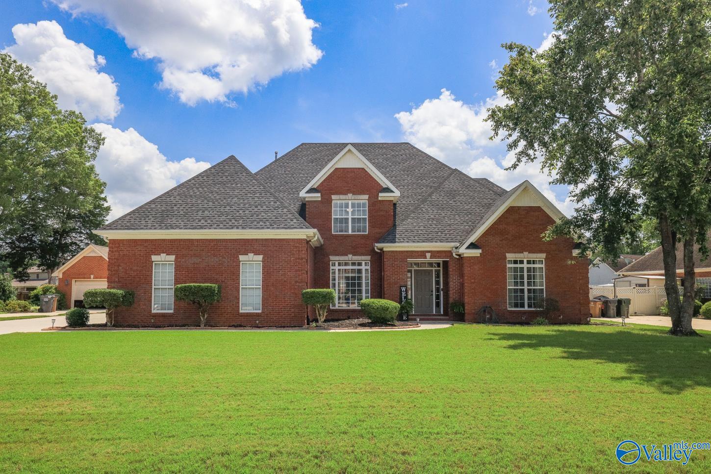 Sweetbriar Rd, Decatur, AL 35603