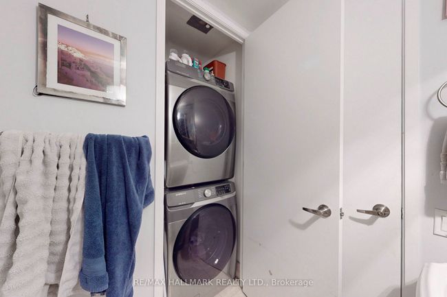 1403 - 85 Bloor St E, Condo with 1 bedrooms, 1 bathrooms and null parking in Toronto ON | Image 13