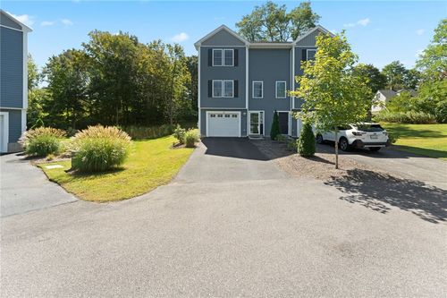 48 Stone Bridge Dr, South Kingstown, RI, 02879-2943 | Card Image