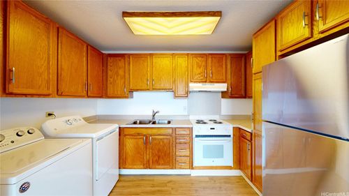 apt-305-1710 Punahou St, Honolulu, HI, 96822-3339 | Card Image