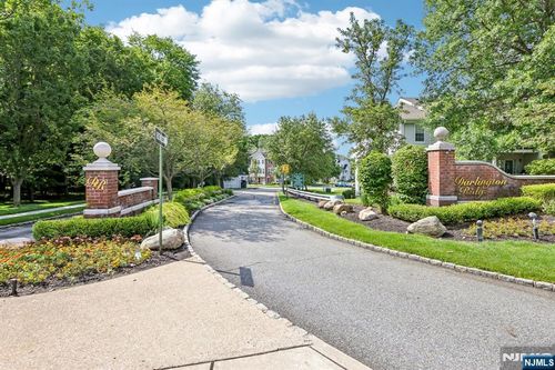 1244 Mulberry Dr, Mahwah, NJ, 07430-2352 | Card Image