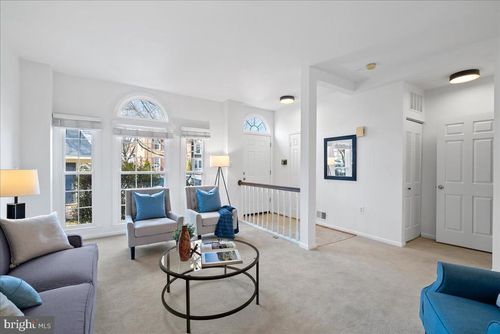 6121 Wellington Commons Dr, ALEXANDRIA, VA, 22310-5307 | Card Image