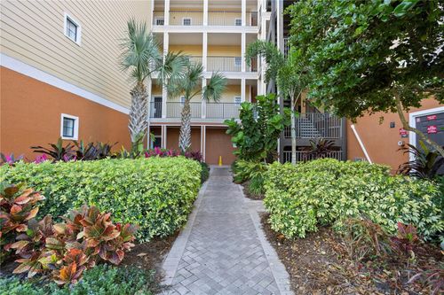 unit-303-3050 Pirates Retreat Ct, KISSIMMEE, FL, 34747-3032 | Card Image