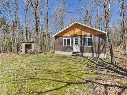 85 Sullivan Dr, Stewartstown, NH, 03576-5333 | Card Image