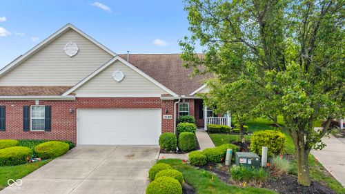 5189 Bally Bunion Dr, Avon, IN, 46123-7053 | Card Image