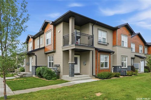801-1015 Patrick Cres, Saskatoon, SK, S7W0M4 | Card Image