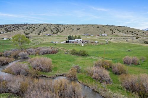 772 Us Highway 12 E, Townsend, MT, 59644-9765 | Card Image