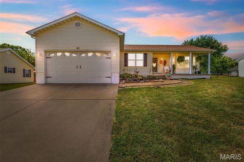 107 Ray Lee Dr, Park Hills, MO, 63601-1954 | Card Image