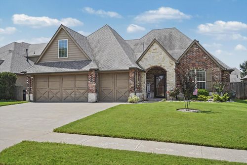 306 127th Pl, Jenks, OK, 74037-4404 | Card Image