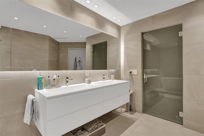 UNIT-2102 - 2711 S Ocean Dr, Condo with 3 bedrooms, 4 bathrooms and null parking in Hollywood FL | Image 23