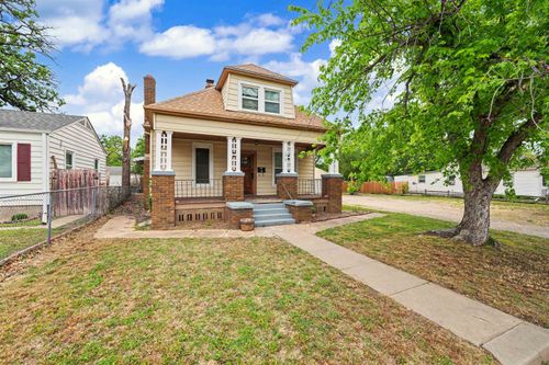 1017 E Iron Ave, Salina, KS, 67401-3007 | Card Image