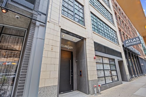 3n-223 W Lake St, Chicago, IL, 60606-1841 | Card Image