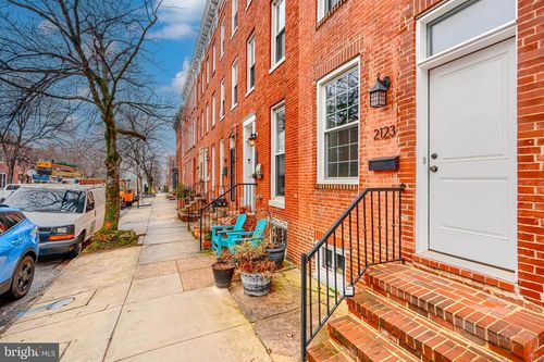 2123 E Fairmount Ave, BALTIMORE, MD, 21231-1642 | Card Image