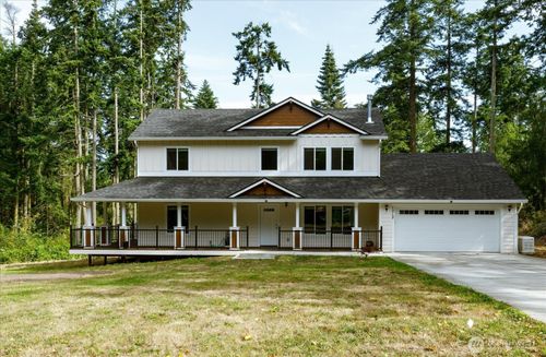 1012 Starflower Rd, Oak Harbor, WA, 98277-3690 | Card Image