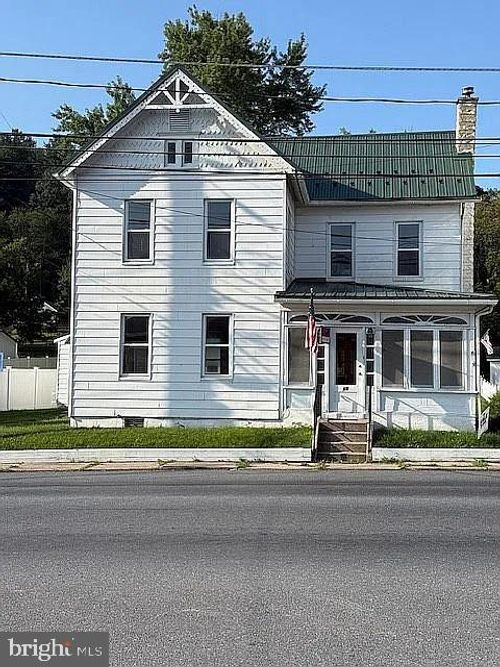 96 E Penn St, LENHARTSVILLE, PA, 19534 | Card Image