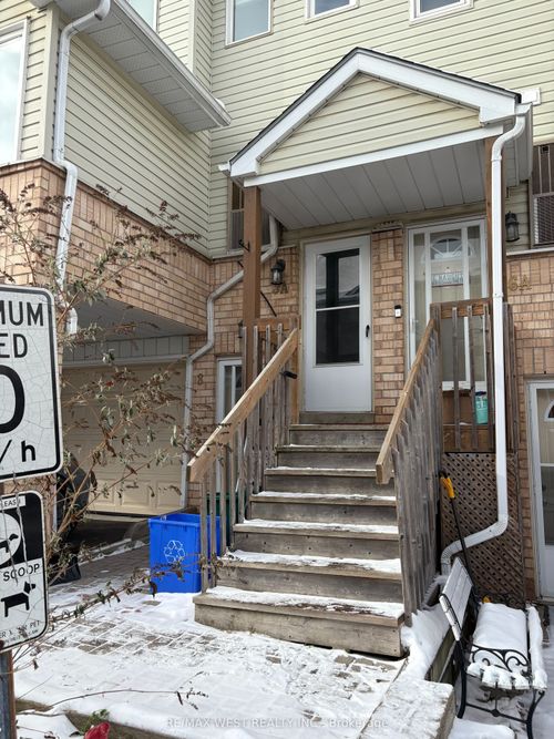 8A Wylie Cir, Halton Hills, ON, L7G5M1 | Card Image