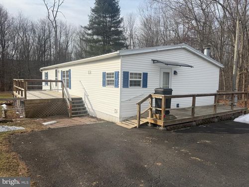 204 W Wiconisco Ave, Tower City, PA, 17980-1427 | Card Image