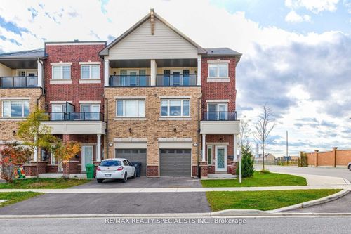 44 Sky Harbour Dr, Brampton, ON, L6Y0V6 | Card Image