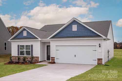 1040 Jonestown Rd, Winston Salem, NC, 27103-5207 | Card Image