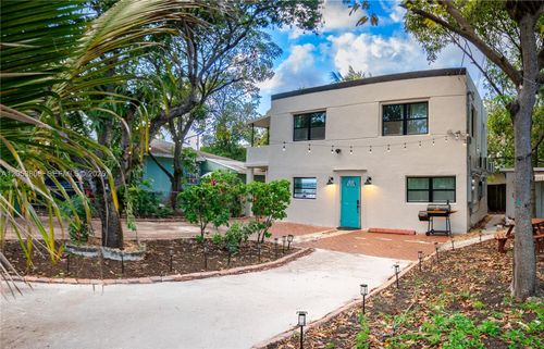 0-277 Ne 55th St, Miami, FL, 33137-2556 | Card Image