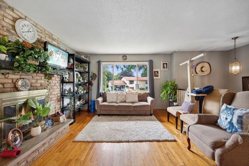 1613 Lyn Curve Ave N, Minneapolis, MN, 55411-3320 | Card Image