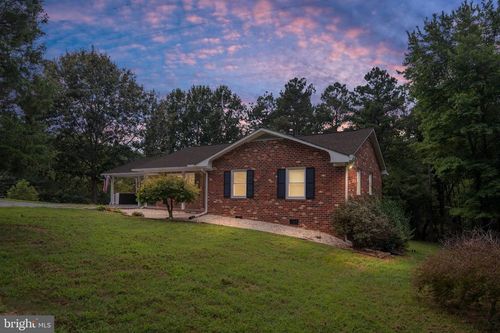 14433 Devils Three Jump Rd, MILFORD, VA, 22514-2041 | Card Image