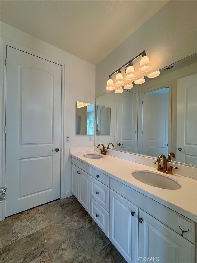 135 Willowbend, House other with 4 bedrooms, 3 bathrooms and 2 parking in Irvine CA | Image 25