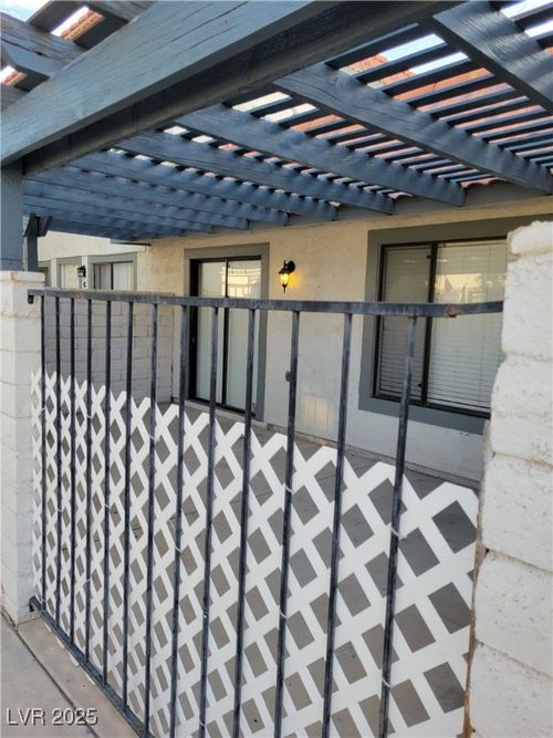 unit-a-925 Willow Tree Dr, Las Vegas, NV, 89128-3362 | Card Image