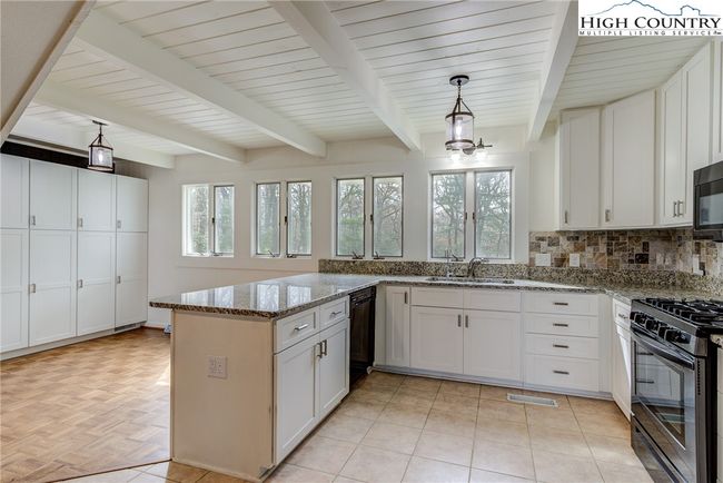 Kitchen | Image 21