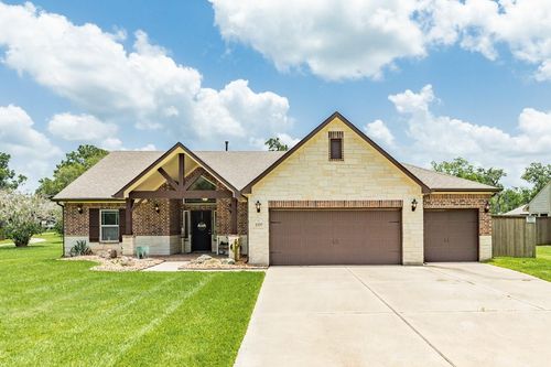 2337 Shalmar Dr, West Columbia, TX, 77486-9676 | Card Image