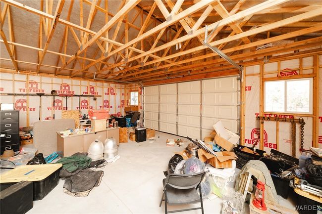 Garage | Image 35