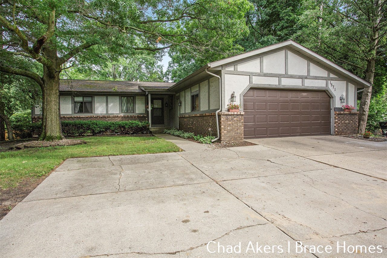 Woodhill Ct, Wyoming, MI 49509