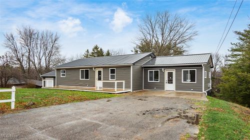 5617 Skyline Dr, Cambridge, OH, 43725-8859 | Card Image