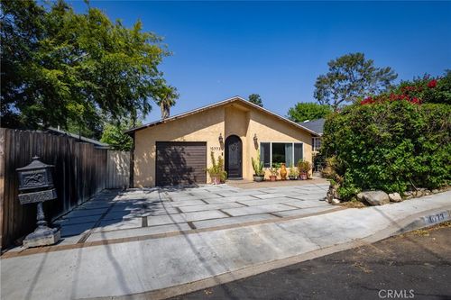 10773 Redmont Ave, Tujunga, CA, 91042-1312 | Card Image
