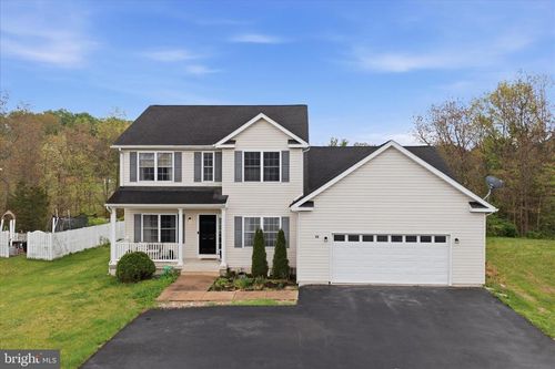 46 Willowby Court, BUNKER HILL, WV, 25413 | Card Image
