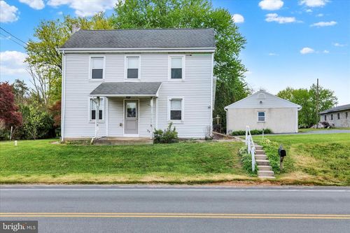 951 Old Swede Road, DOUGLASSVILLE, PA, 19518 | Card Image