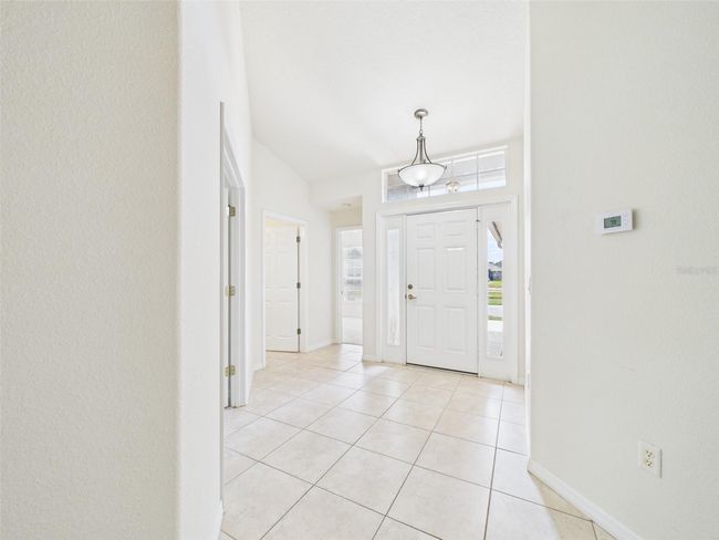 10169 Holly Berry Dr, House other with 3 bedrooms, 2 bathrooms and null parking in Weeki Wachee FL | Image 4