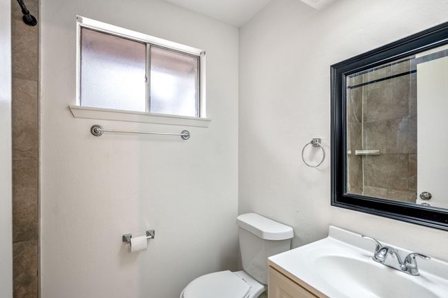 Primary bath | Image 12