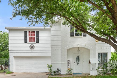 3005 Ronay Dr, Forest Hill, TX, 76140-1922 | Card Image