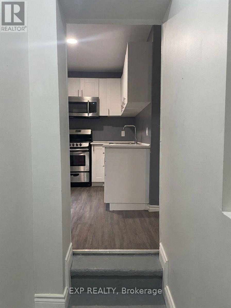 Residential Lease in Hamilton (Stinson) 3