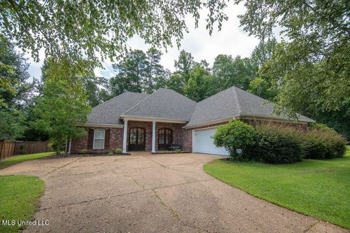 303 Beacon Hl, Brandon, MS, 39042-2754 | Card Image