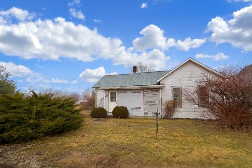 517 E Allen St, Farmer City, IL, 61842-1231 | Card Image