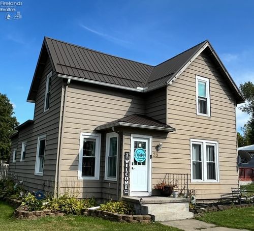 25 Jefferson St, Bloomville, OH, 44818-8303 | Card Image