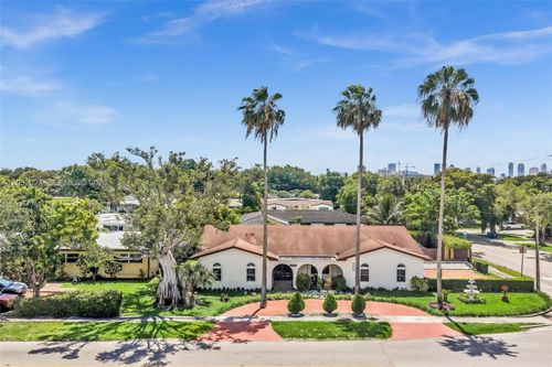 19901 Highland Lakes Blvd, Miami, FL, 33179-2829 | Card Image
