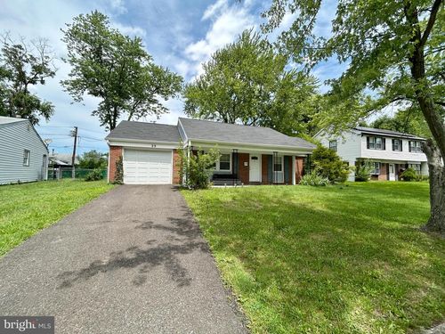 23 Eastgate Ln, Willingboro, NJ, 08046-2322 | Card Image