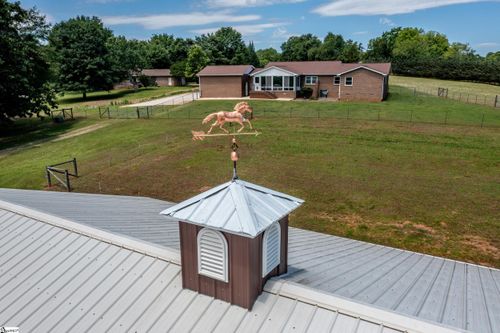 108 Cranes Crossing Dr, West Union, SC, 29696-3323 | Card Image