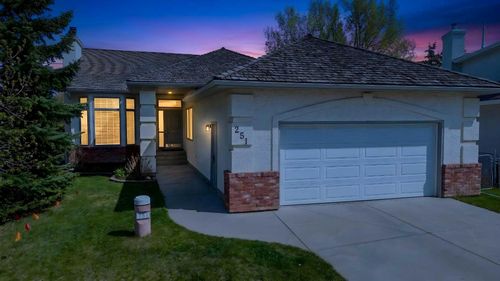 251 Hampshire Pl Nw, Calgary, AB, T3A4Y7 | Card Image