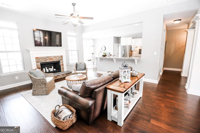 86 Austin Storey Cir, House other with 4 bedrooms, 4 bathrooms and 2 parking in Newnan GA | Image 7