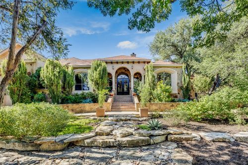 6709 N Lakewoods Dr, Georgetown, TX, 78633-9532 | Card Image